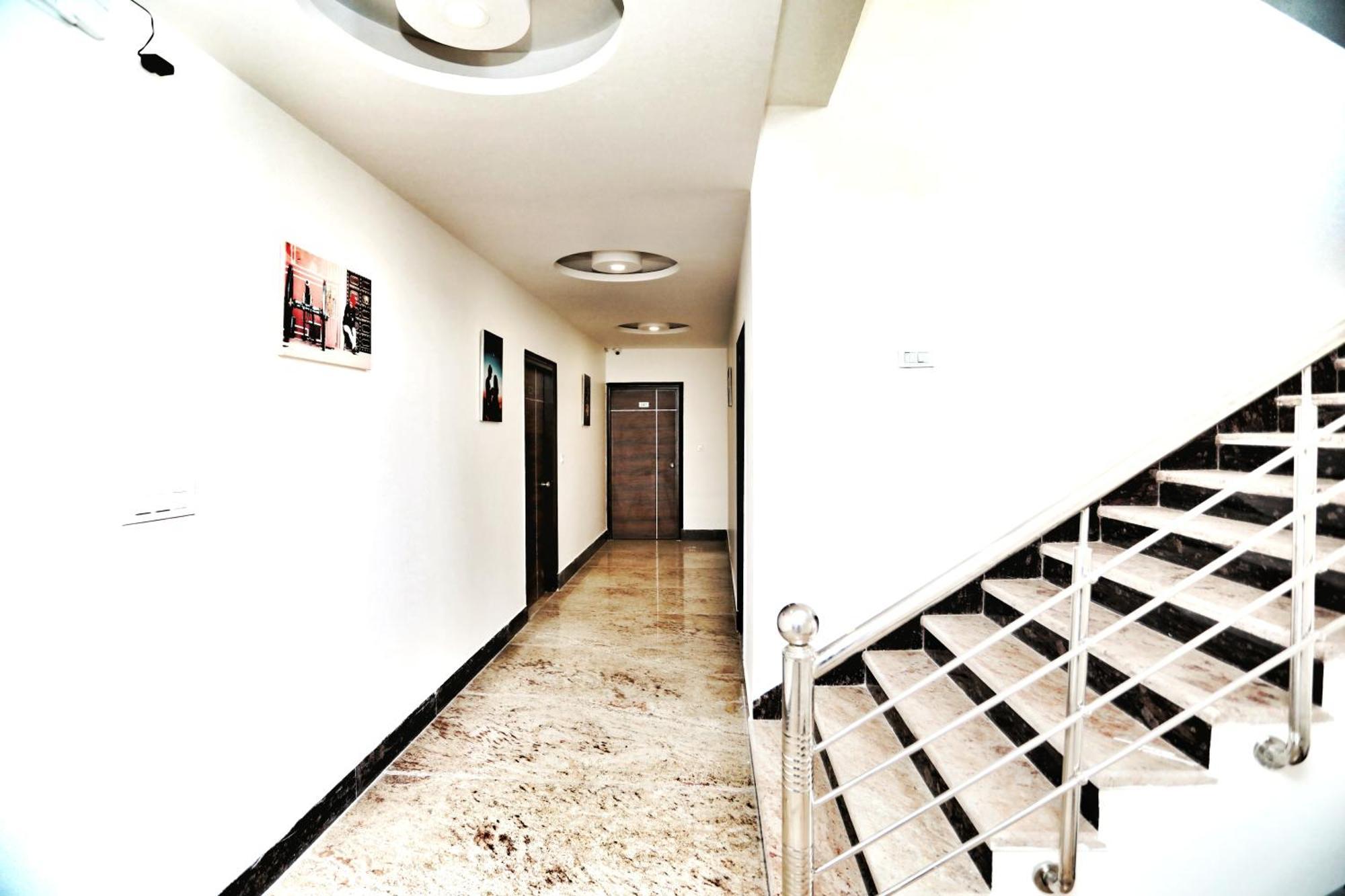Airport Hotel Delhi Aerocity, 15 Mins Yashobhoomi New Delhi Exterior photo