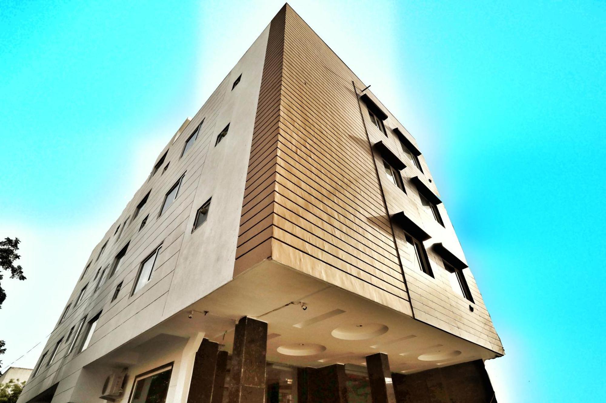 Airport Hotel Delhi Aerocity, 15 Mins Yashobhoomi New Delhi Exterior photo
